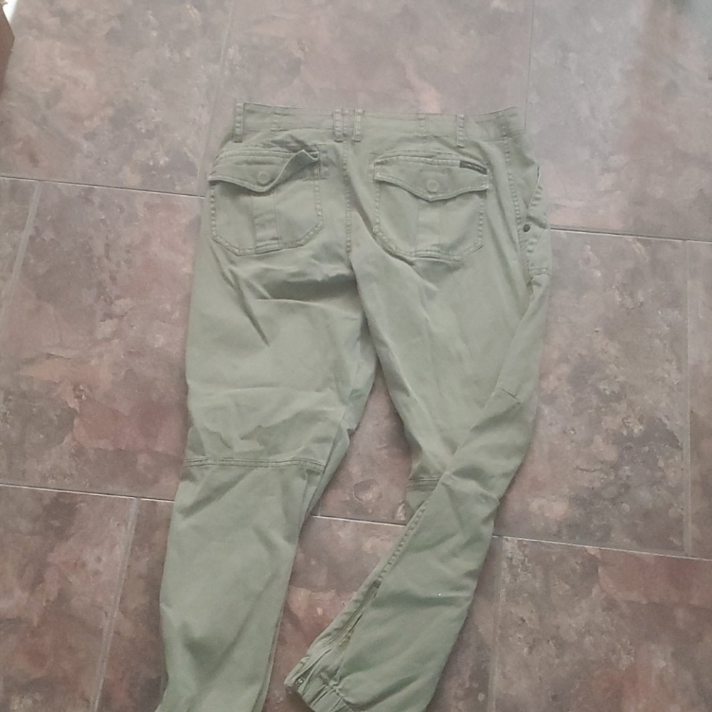 Pants - Picture 2 of 3